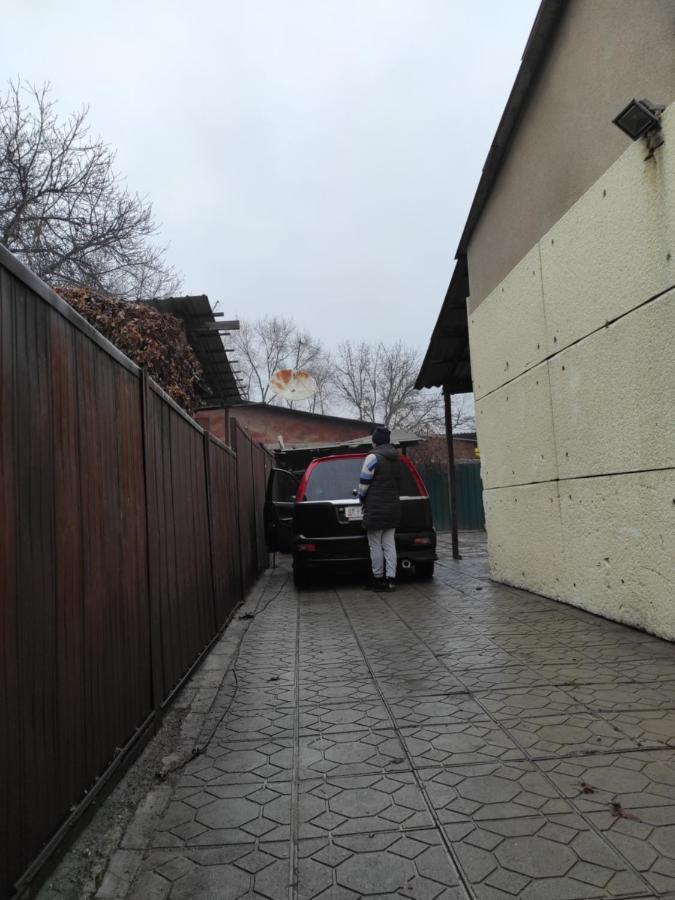 Garden Hotel And Hostel Bischkek Exterior foto